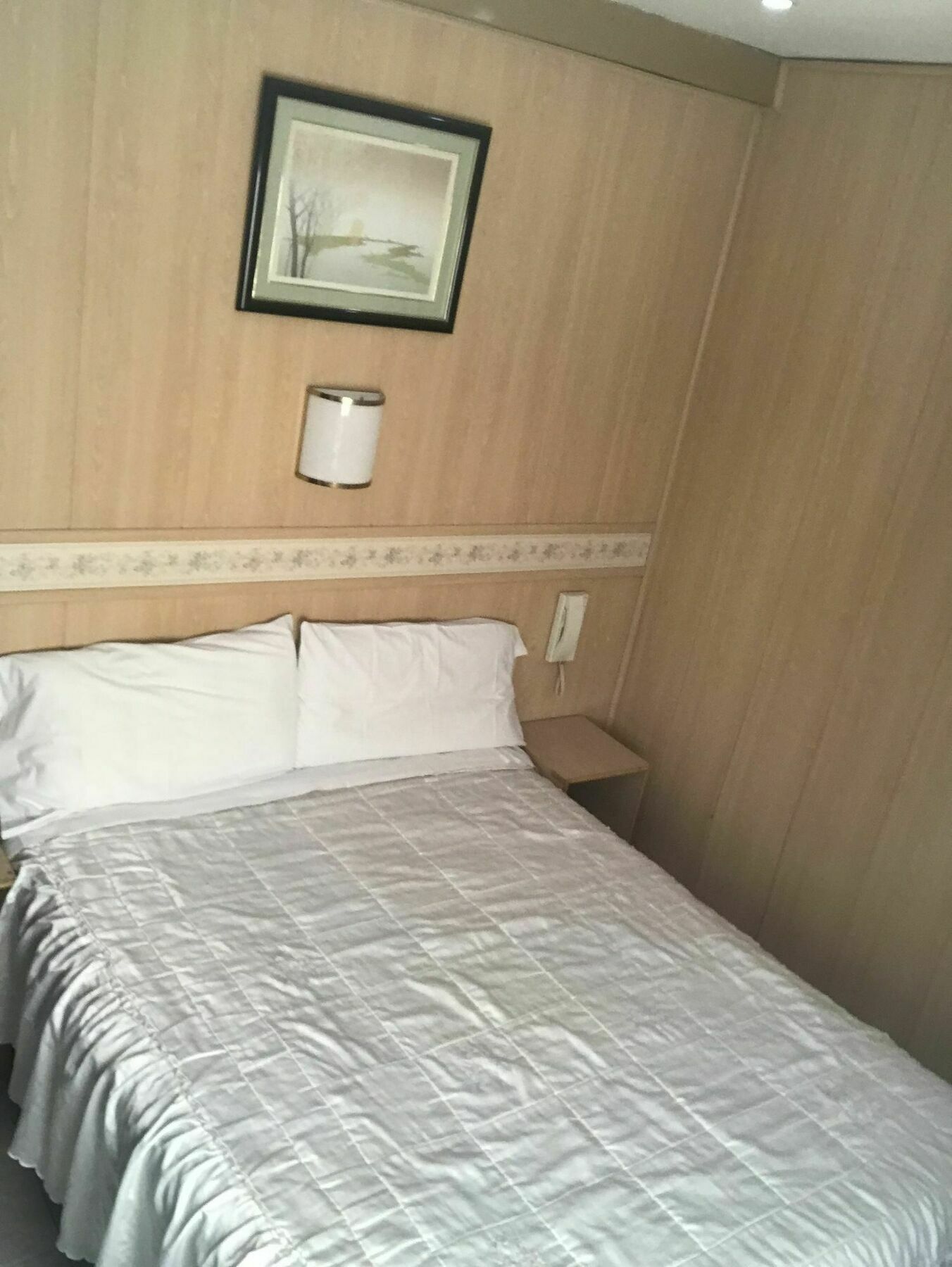 Pension Venecia Салоу Экстерьер фото